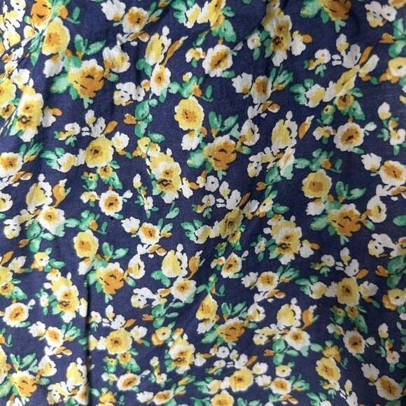 Land’n Sea Women’s Navy Multi Colored Floral Sleeveless Top. Navy Blue Yellow - Picture 14 of 15